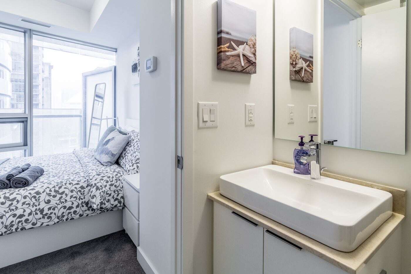 Aoc Suites - Two Bedroom Condo - City/Cn Tower View 토론토 외부 사진
