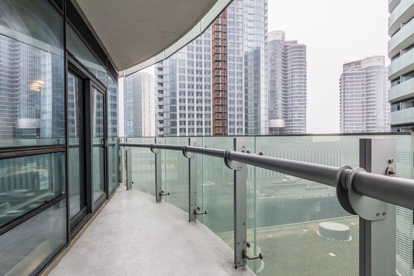 Aoc Suites - Two Bedroom Condo - City/Cn Tower View 토론토 외부 사진